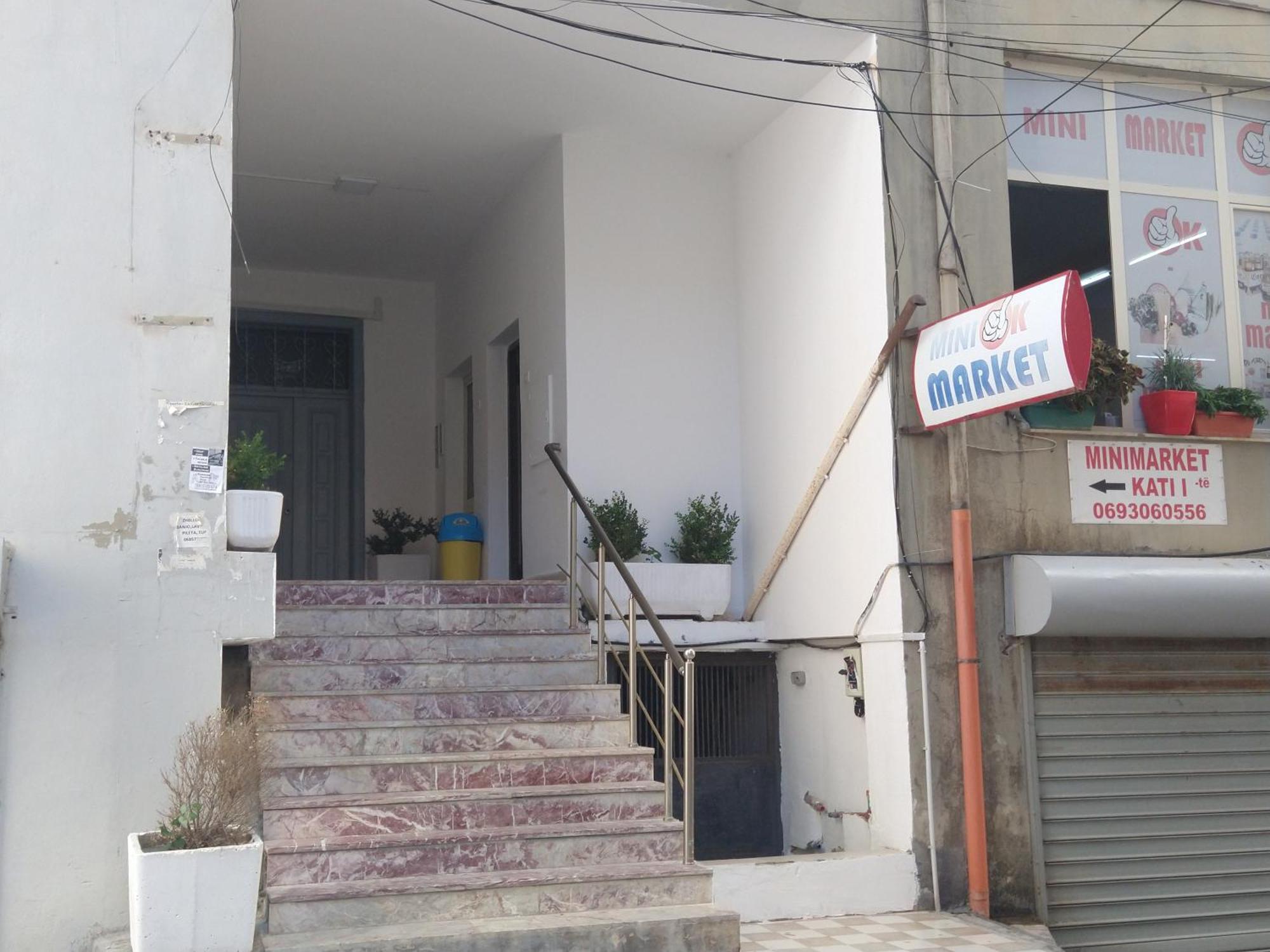 Durazzo Vollga 2 Apartment Durres Bagian luar foto